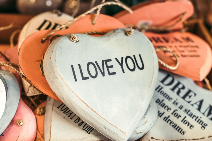 Valentine’s Day Gift Guide: DIY Woodworking Projects